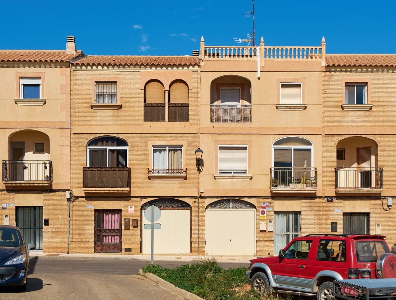 3 bedroom Semi-detached Villa for sale in Turre with garage - € 178,000 (Ref: 9643324)