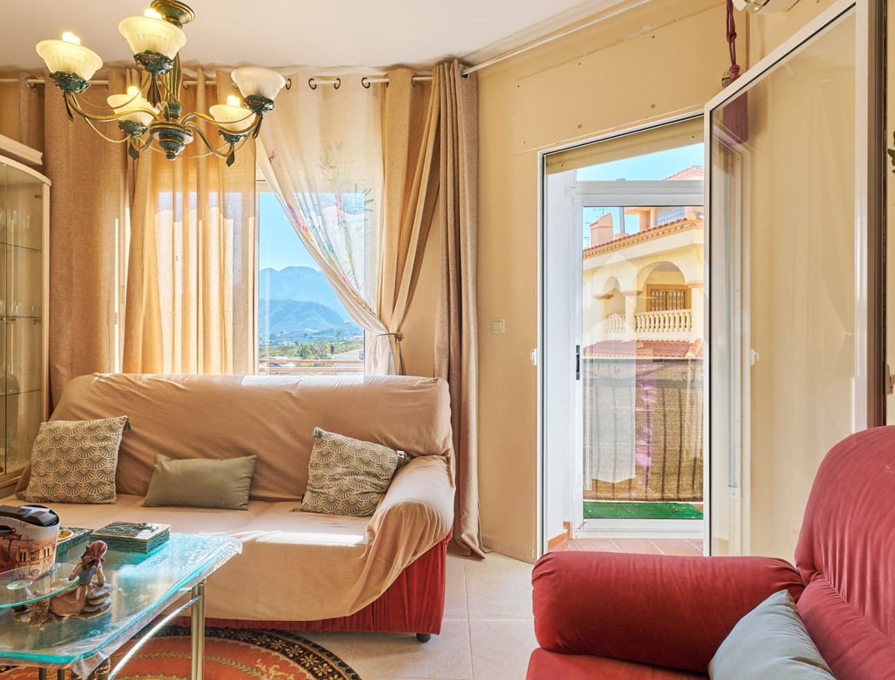 3 bedroom Semi-detached Villa for sale in Turre with garage - € 178,000 (Ref: 9643324)