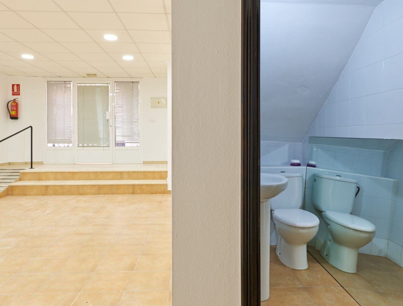 Local Commercial à louer à Vera - 500 € (Ref: 9653188)