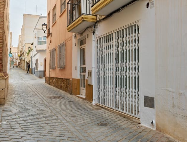 Gewerbe zu vermieten in Vera Ciudad, Vera - 500 € (Ref: 9653188)