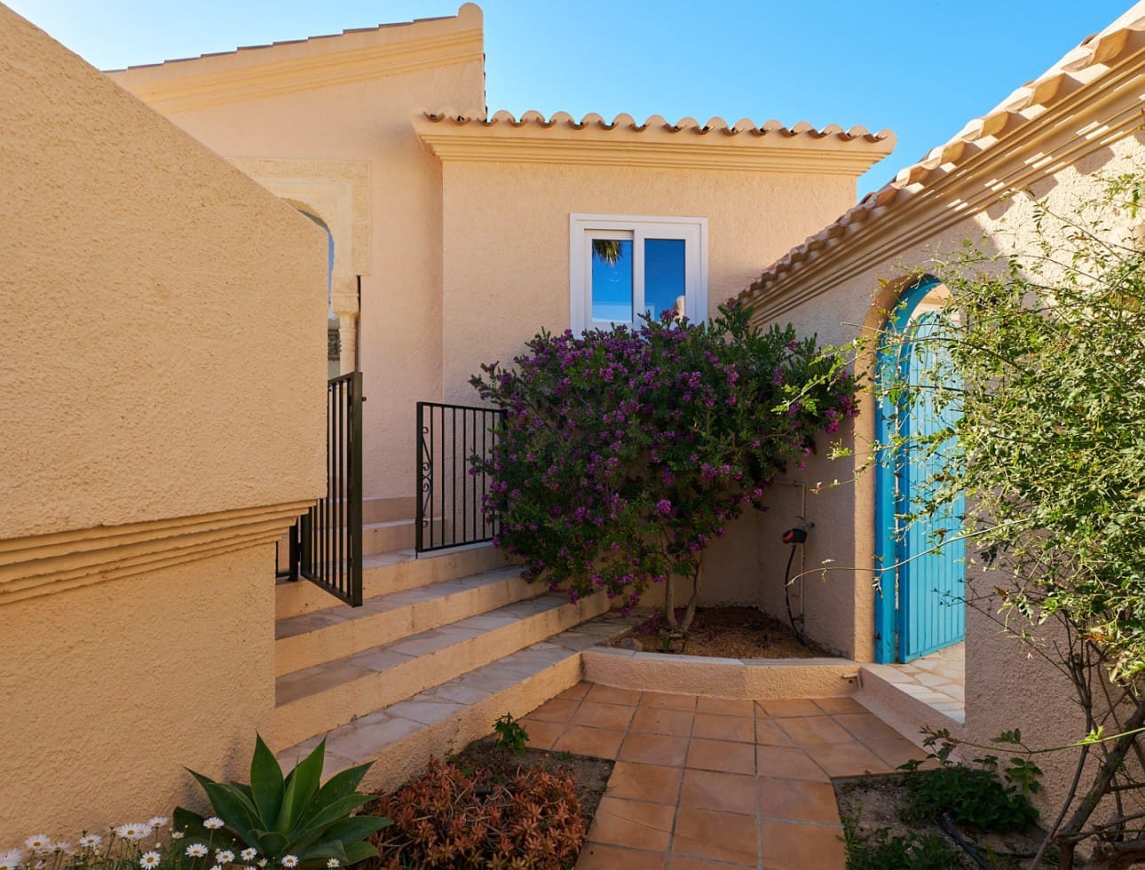 4 bedroom Villa for sale in Turre with pool - € 500,000 (Ref: 9720714)