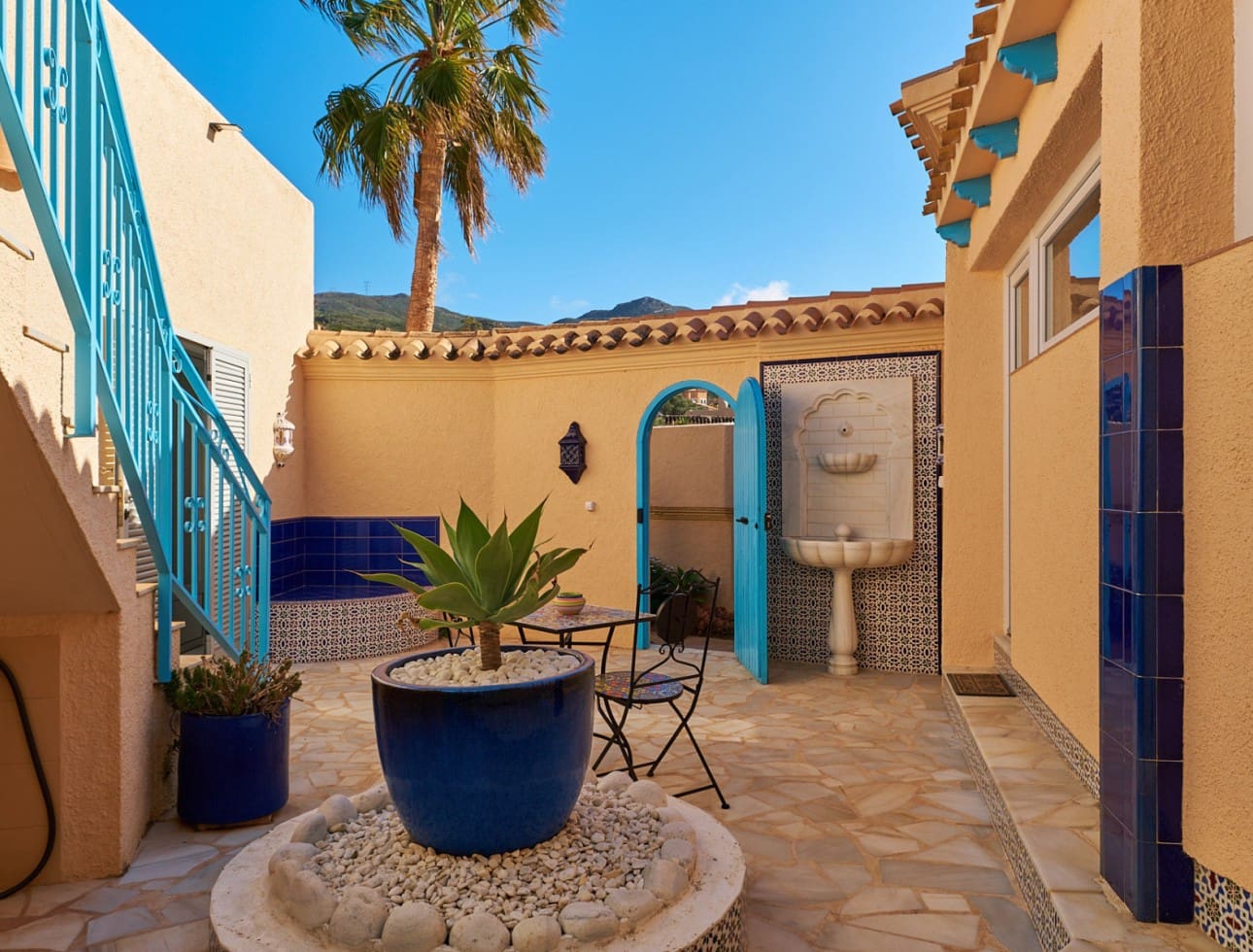 4 bedroom Villa for sale in Turre with pool - € 500,000 (Ref: 9720714)