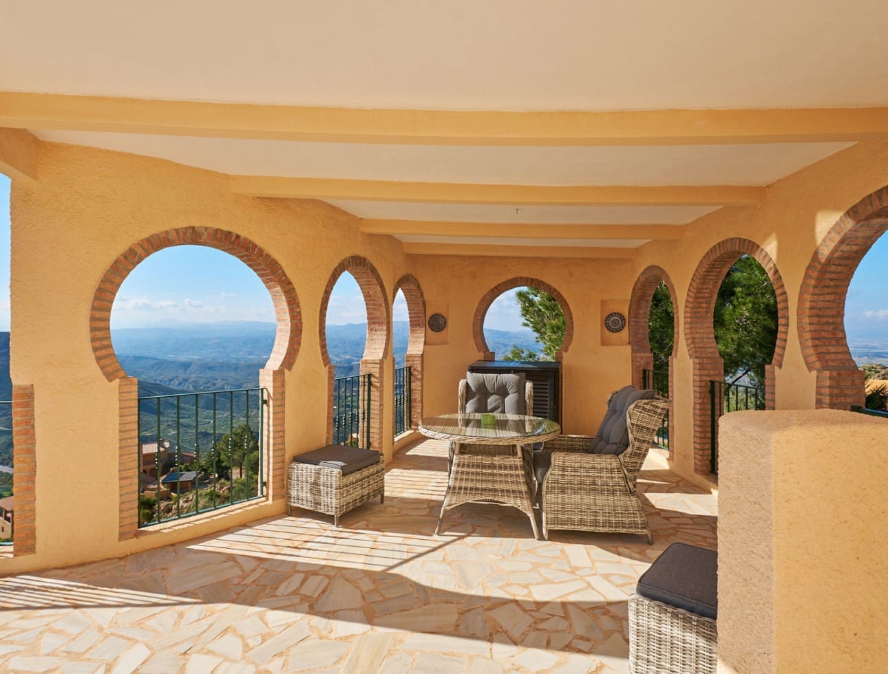 4 bedroom Villa for sale in Turre with pool - € 500,000 (Ref: 9720714)