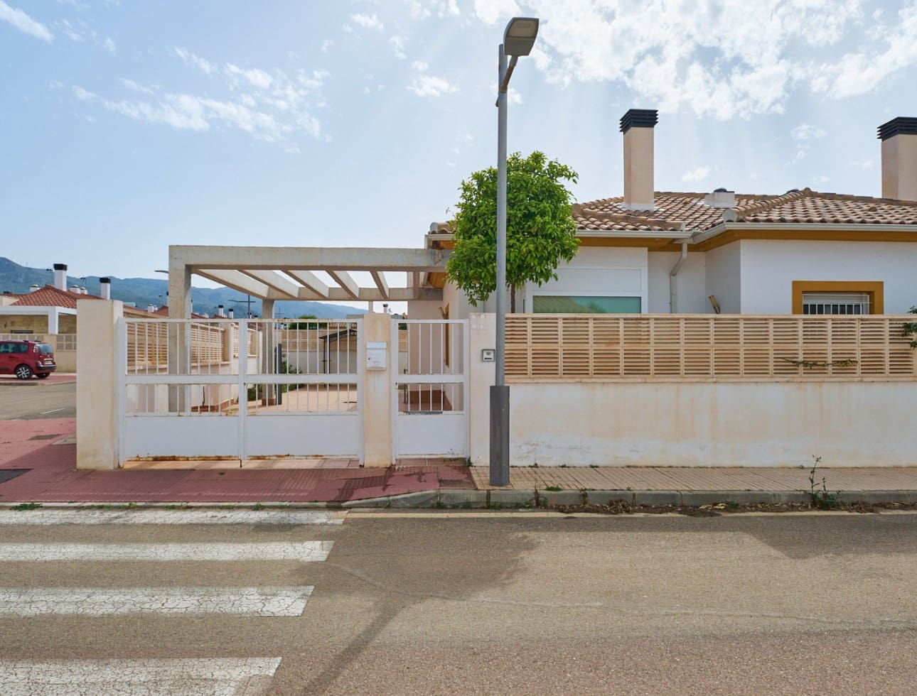 3 makuuhuone Paritalo vuokrattavana paikassa Turre mukana 
autotalli - 875 € (Ref: 9768961)