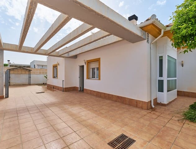 3 makuuhuone Paritalo vuokrattavana paikassa Turre mukana 
autotalli - 875 € (Ref: 9768961)