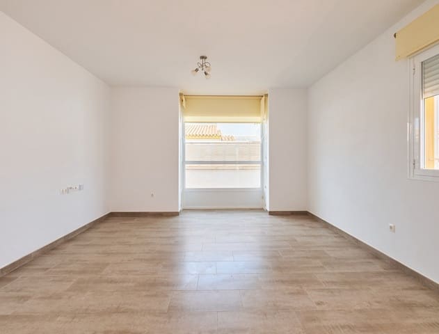 3 makuuhuone Paritalo vuokrattavana paikassa Turre mukana 
autotalli - 875 € (Ref: 9768961)