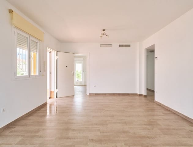 3 makuuhuone Paritalo vuokrattavana paikassa Turre mukana 
autotalli - 875 € (Ref: 9768961)