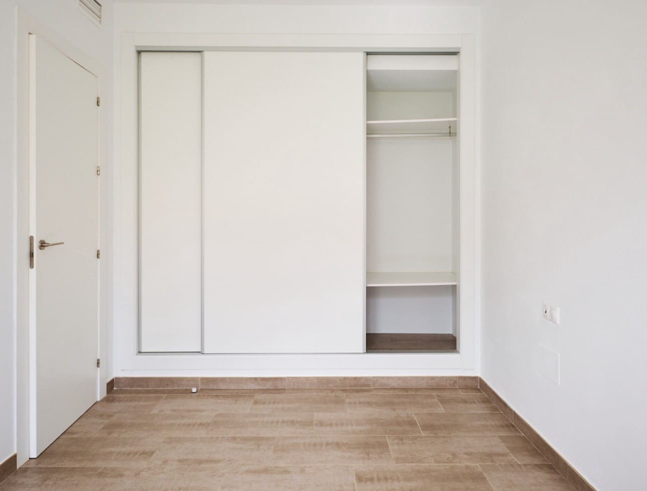 3 makuuhuone Paritalo vuokrattavana paikassa Turre mukana 
autotalli - 875 € (Ref: 9768961)