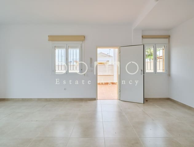 2 makuuhuone Paritalo vuokrattavana paikassa Turre mukana 
autotalli - 775 € (Ref: 9768962)