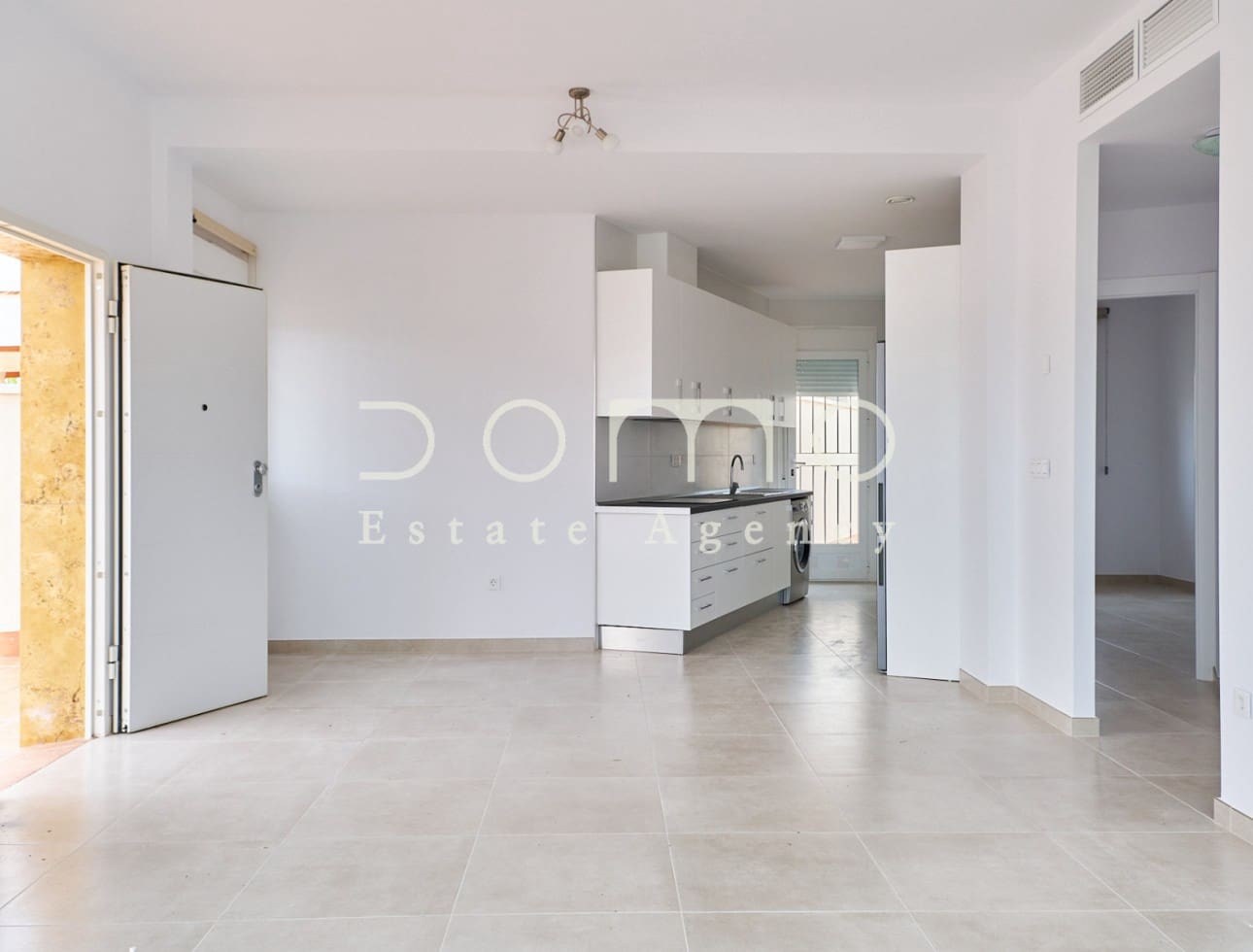 2 bedroom Semi-detached Villa for rent in Turre with garage - € 775 (Ref: 9768962)