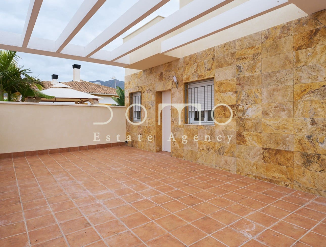 2 bedroom Semi-detached Villa for rent in Turre with garage - € 775 (Ref: 9768962)