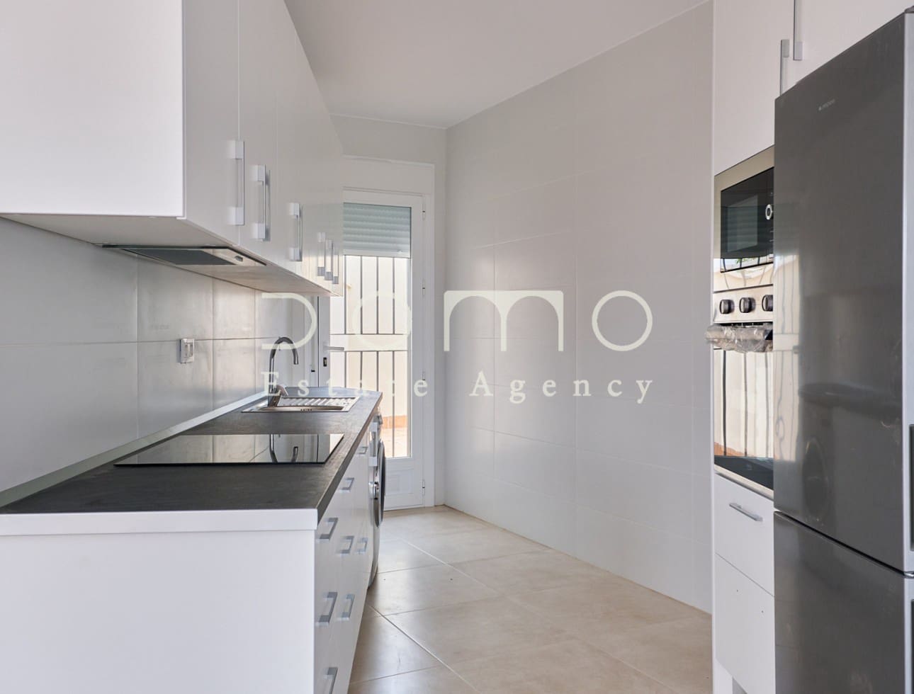 2 bedroom Semi-detached Villa for rent in Turre with garage - € 775 (Ref: 9768962)