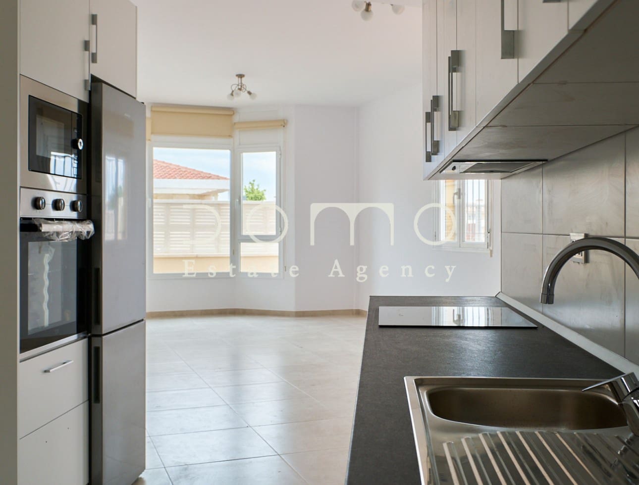 2 bedroom Semi-detached Villa for rent in Turre with garage - € 775 (Ref: 9768962)