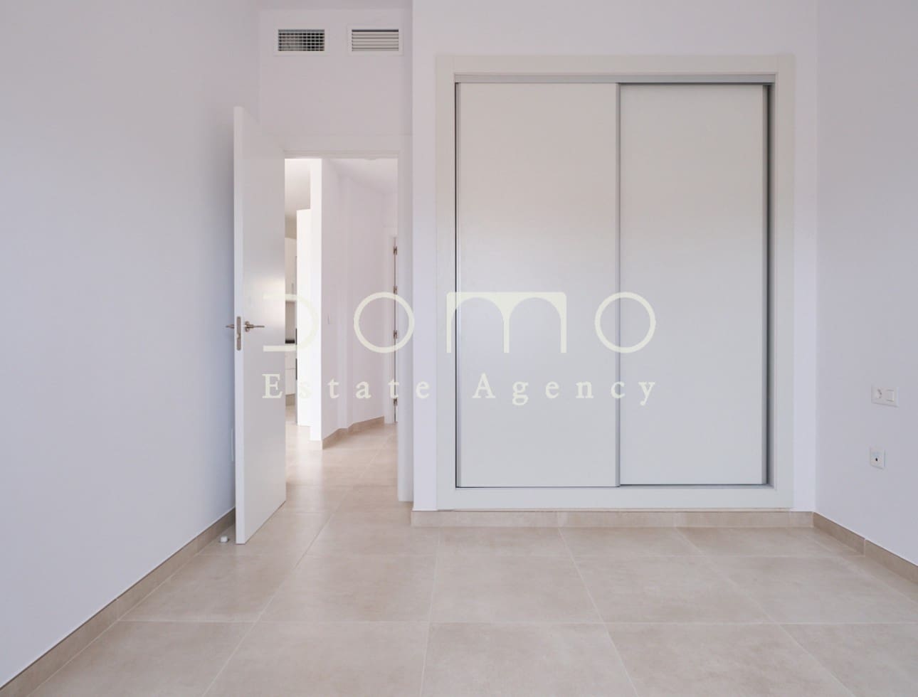 2 bedroom Semi-detached Villa for rent in Turre with garage - € 775 (Ref: 9768962)