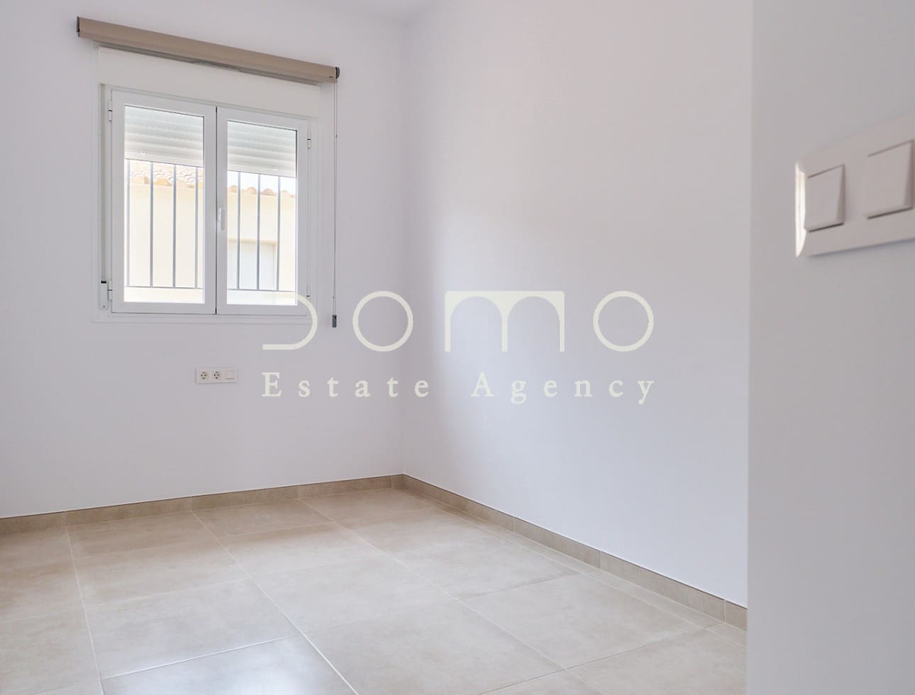 2 bedroom Semi-detached Villa for rent in Turre with garage - € 775 (Ref: 9768962)