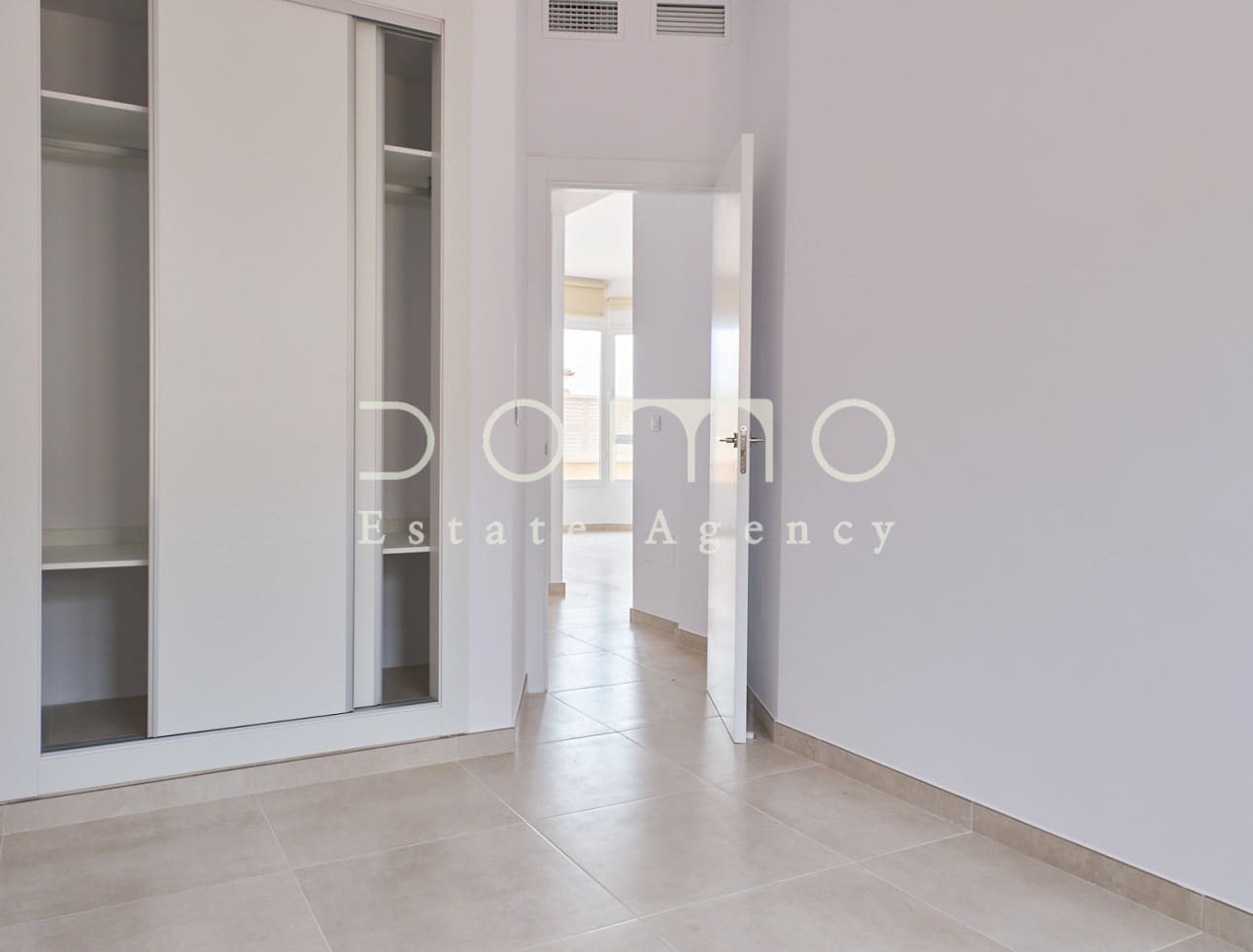 2 bedroom Semi-detached Villa for rent in Turre with garage - € 775 (Ref: 9768962)