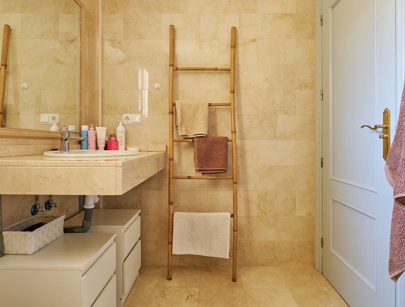 2 bedroom Townhouse for sale in Bedar with pool - € 185,000 (Ref: 9796076)