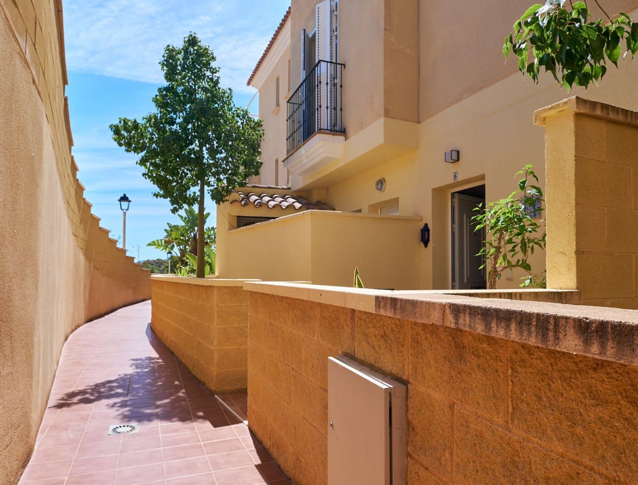 2 bedroom Townhouse for sale in Bedar with pool - € 185,000 (Ref: 9796076)