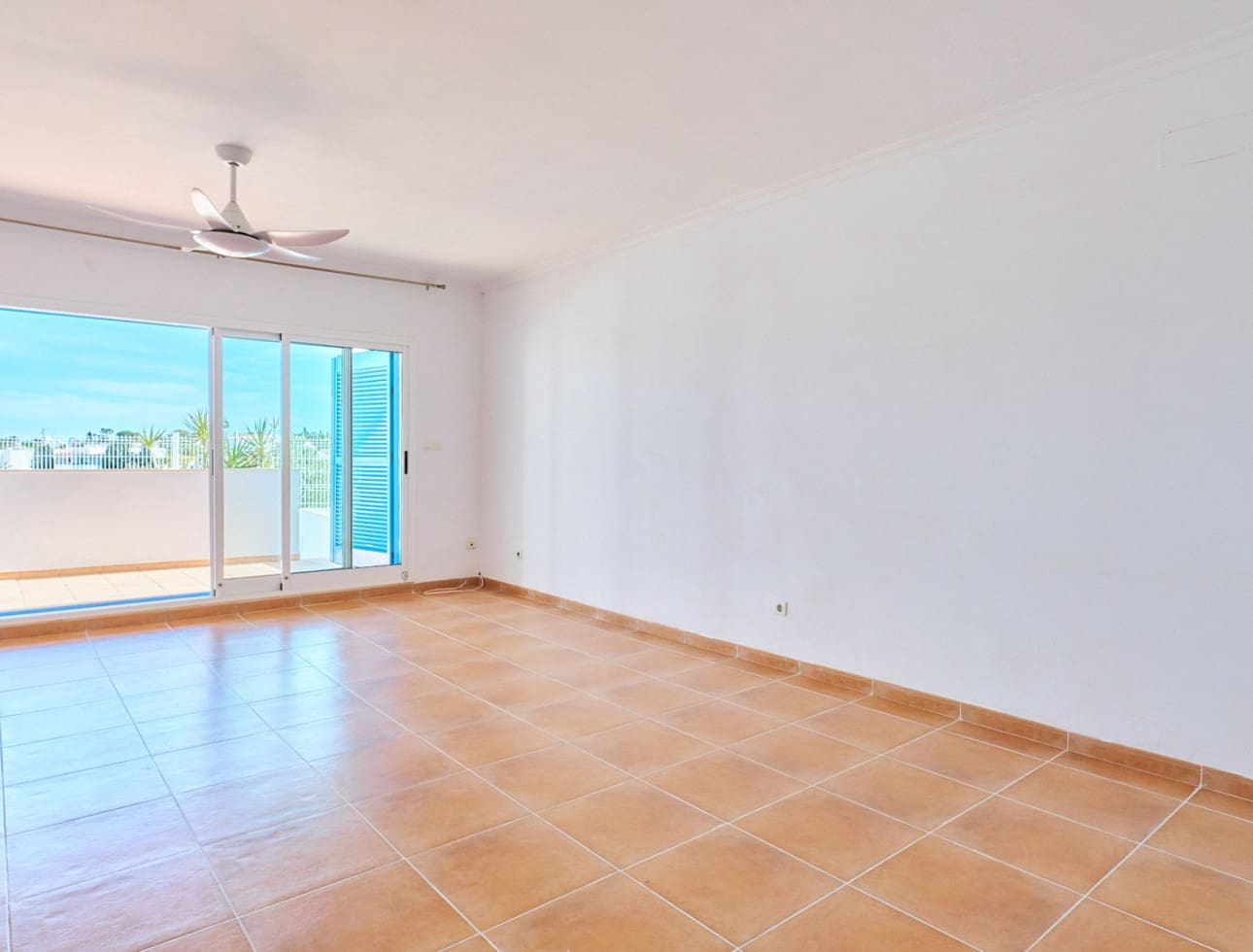 3 quarto Apartamento para arrendar em Mojacar com piscina garagem - 1 000 € (Ref: 9819619)