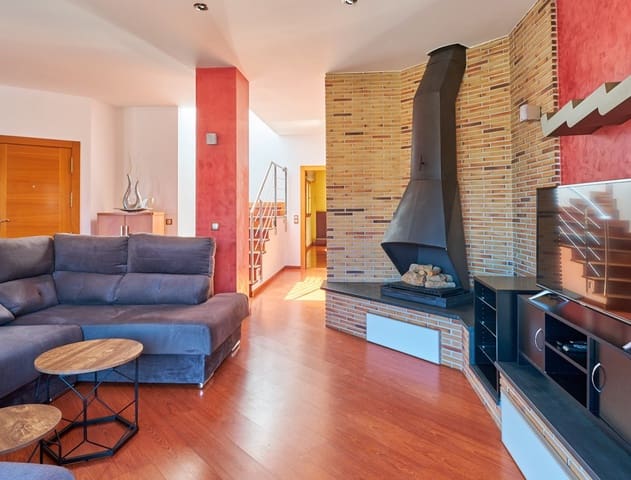 2 sovrum Takvåning att hyra i Turre - 700 € (Ref: 9861100)