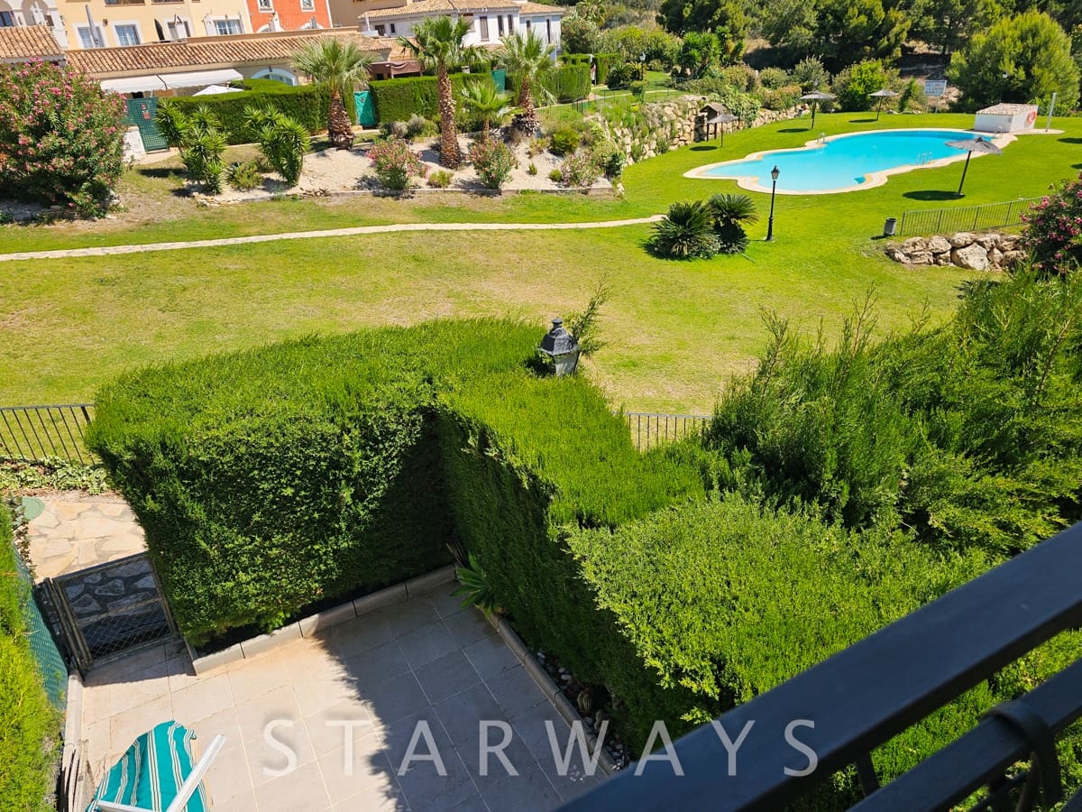 Chalet de 2 habitaciones en Finestrat en venta con piscina - 295.000 € (Ref: 10040317)