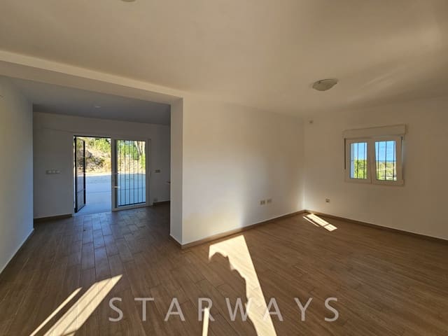 5 slaapkamer Villa te koop in La Nucia met garage - € 425.000 (Ref: 10085477)