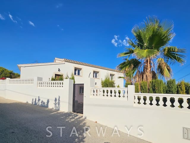 5 slaapkamer Villa te koop in La Nucia met garage - € 425.000 (Ref: 10085477)