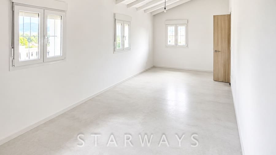 5 slaapkamer Villa te koop in La Nucia met garage - € 425.000 (Ref: 10085477)