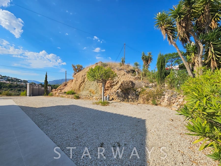 5 slaapkamer Villa te koop in La Nucia met garage - € 425.000 (Ref: 10085477)