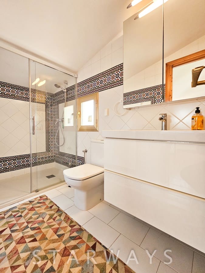 7 bedroom Villa for sale in Altea with pool garage - € 1,590,000 (Ref: 10135613)
