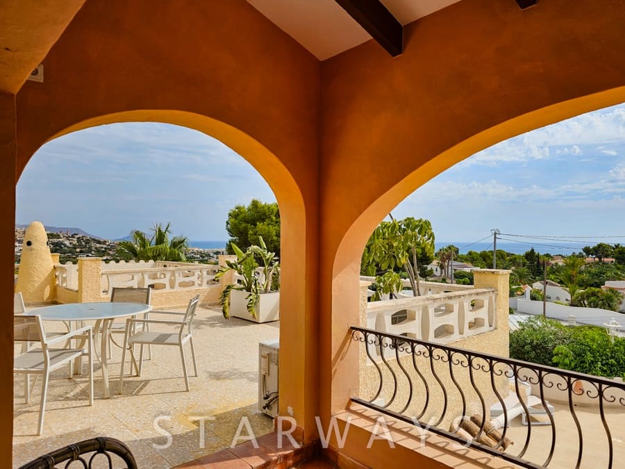 7 bedroom Villa for sale in Altea with pool garage - € 1,590,000 (Ref: 10135613)