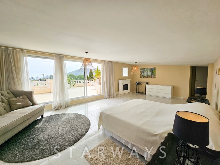 7 bedroom Villa for sale in Altea with pool garage - € 1,590,000 (Ref: 10135613)