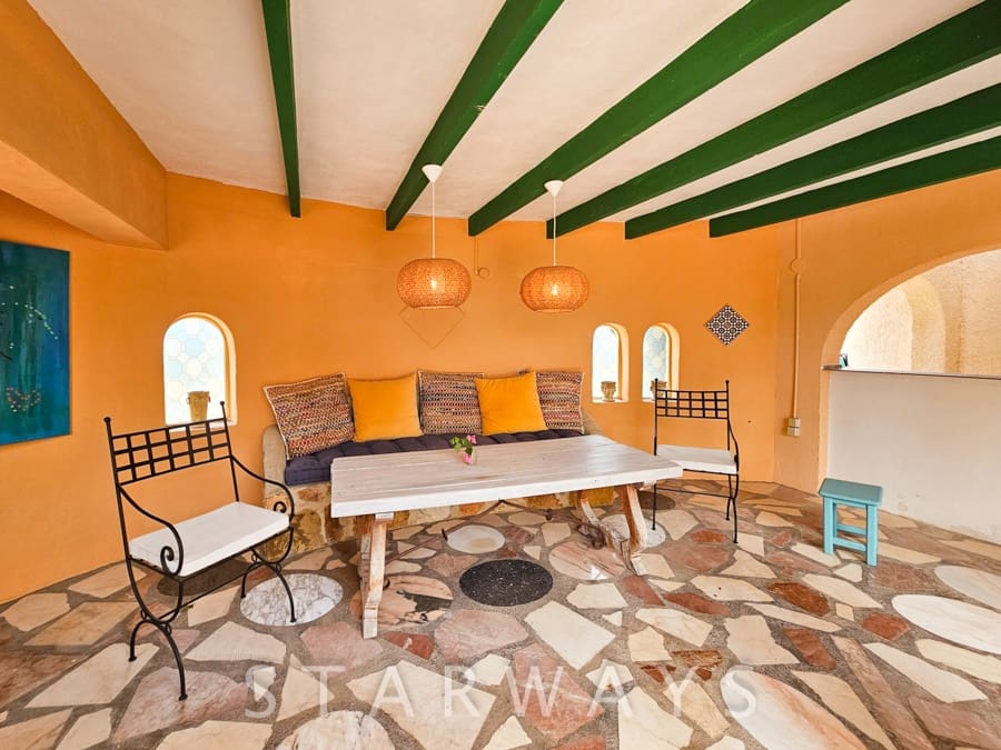 7 bedroom Villa for sale in Altea with pool garage - € 1,590,000 (Ref: 10135613)