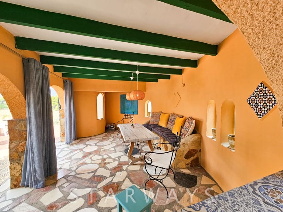 7 bedroom Villa for sale in Altea with pool garage - € 1,590,000 (Ref: 10135613)