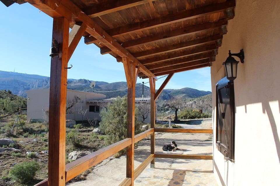 3 soveværelse Villa til salg i Confrides med garage - € 295.000 (Ref: 4380583)