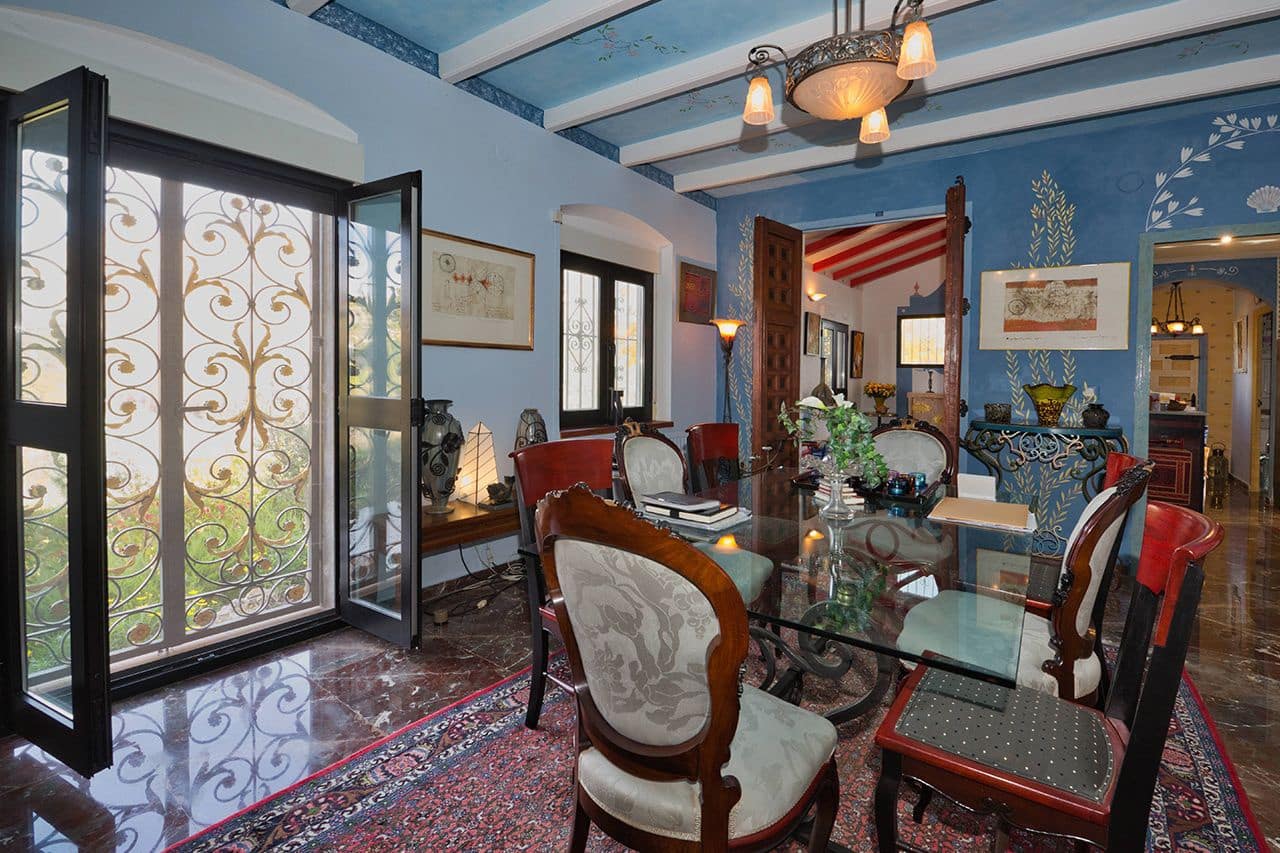 3 bedroom Villa for sale in Guadalest with garage - € 530,000 (Ref: 4380587)