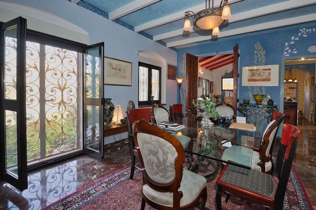 3 bedroom Villa for sale in Guadalest with garage - € 530,000 (Ref: 4380587)