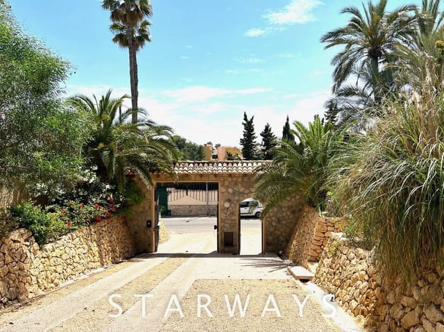 Chalet de 3 habitaciones en Alfaz del Pi / L'Alfàs del Pi en venta con piscina garaje - 795.000 € (Ref: 6931667)