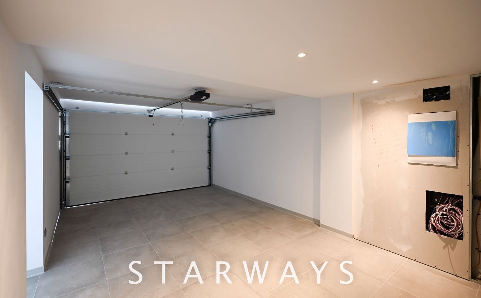 4 bedroom Villa for sale in Altea with pool garage - € 875,000 (Ref: 6983121)