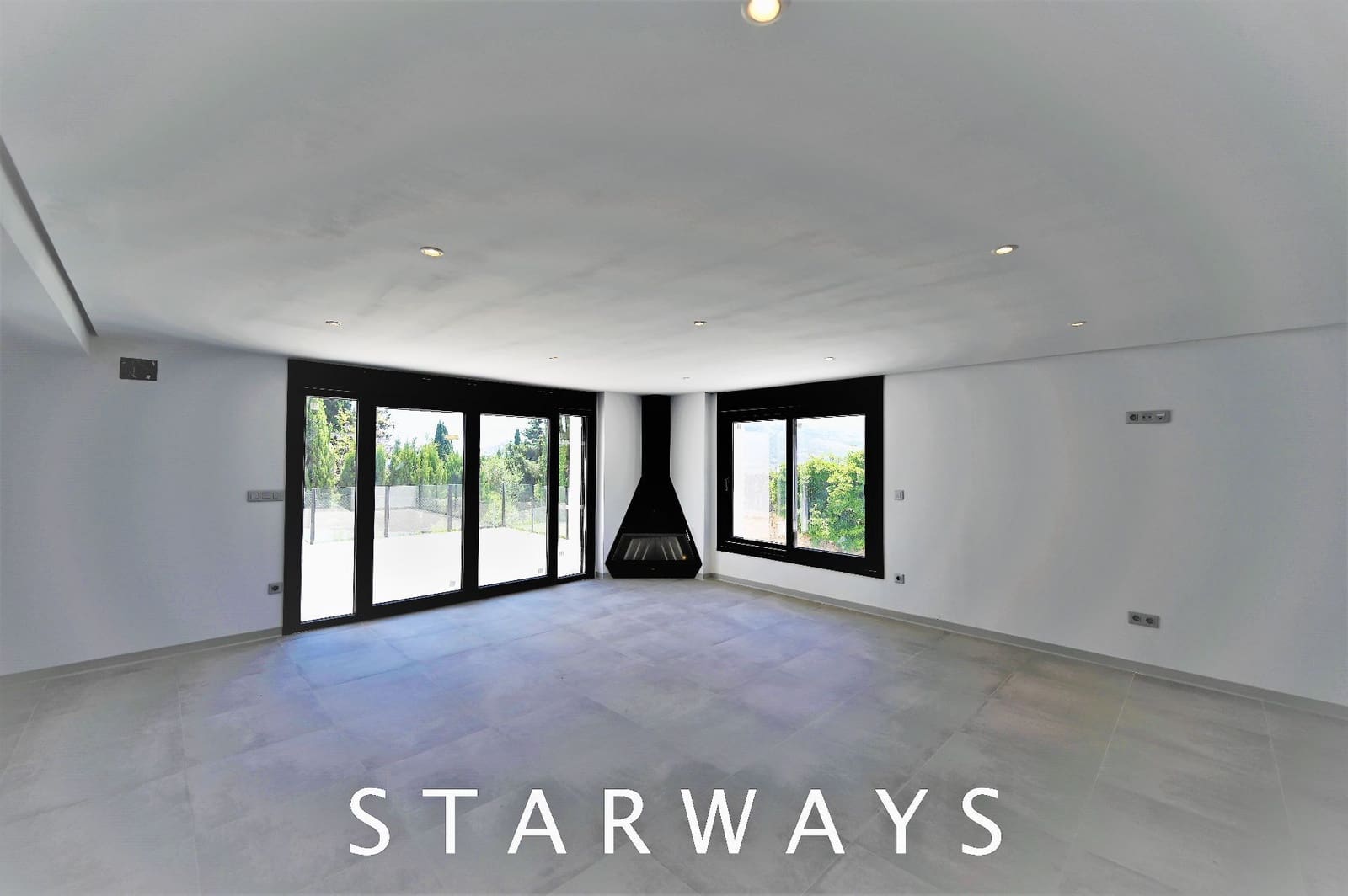 4 bedroom Villa for sale in Altea with pool garage - € 875,000 (Ref: 6983121)