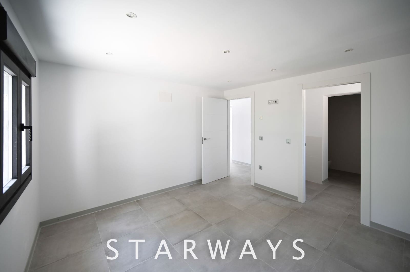 4 bedroom Villa for sale in Altea with pool garage - € 875,000 (Ref: 6983121)