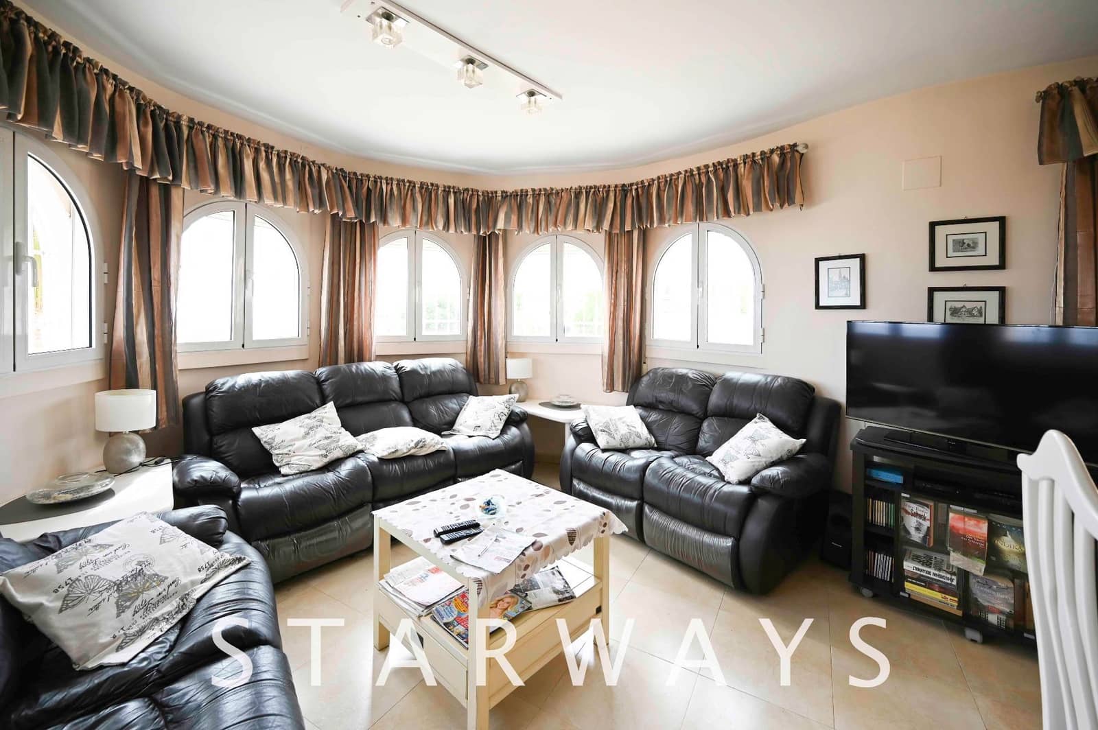 Chalet de 3 habitaciones en La Villajoyosa / Vila Joiosa en venta con piscina garaje - 649.000 € (Ref: 7153902)