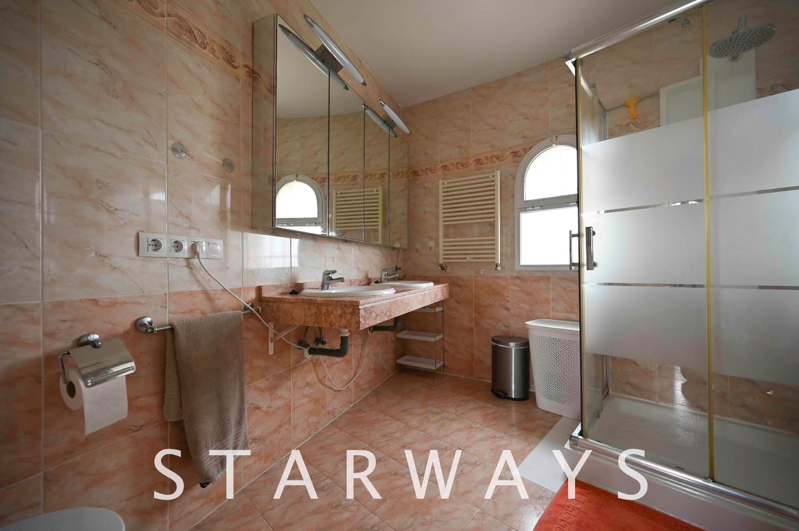 Chalet de 3 habitaciones en La Villajoyosa / Vila Joiosa en venta con piscina garaje - 649.000 € (Ref: 7153902)