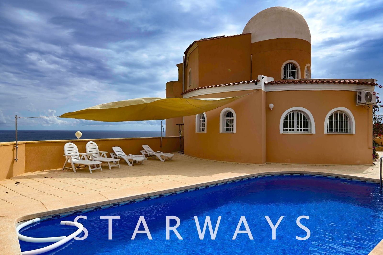 Chalet de 3 habitaciones en La Villajoyosa / Vila Joiosa en venta con piscina garaje - 649.000 € (Ref: 7153902)