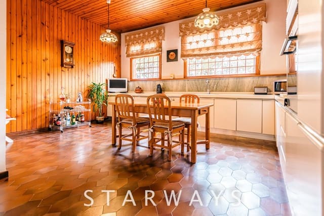 Chalet de 5 habitaciones en La Nucia en venta - 715.000 € (Ref: 7665375)