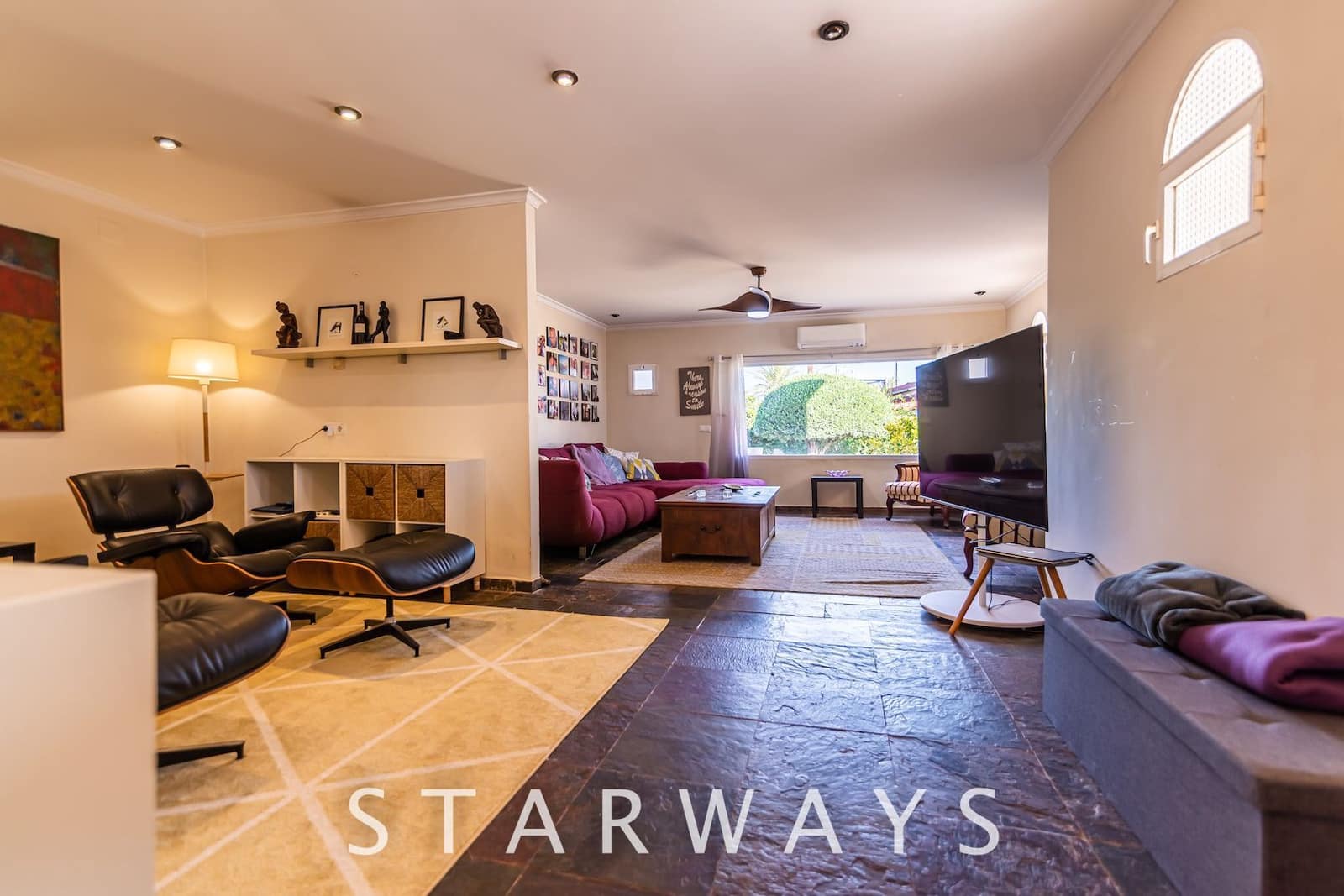 5 bedroom Villa for sale in Alfaz del Pi / L'Alfas del Pi with pool - € 745,000 (Ref: 7665377)