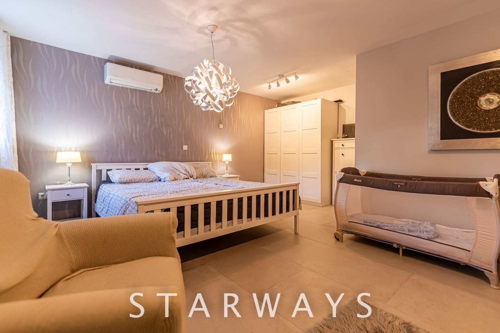 5 bedroom Villa for sale in Alfaz del Pi / L'Alfas del Pi with pool - € 745,000 (Ref: 7665377)