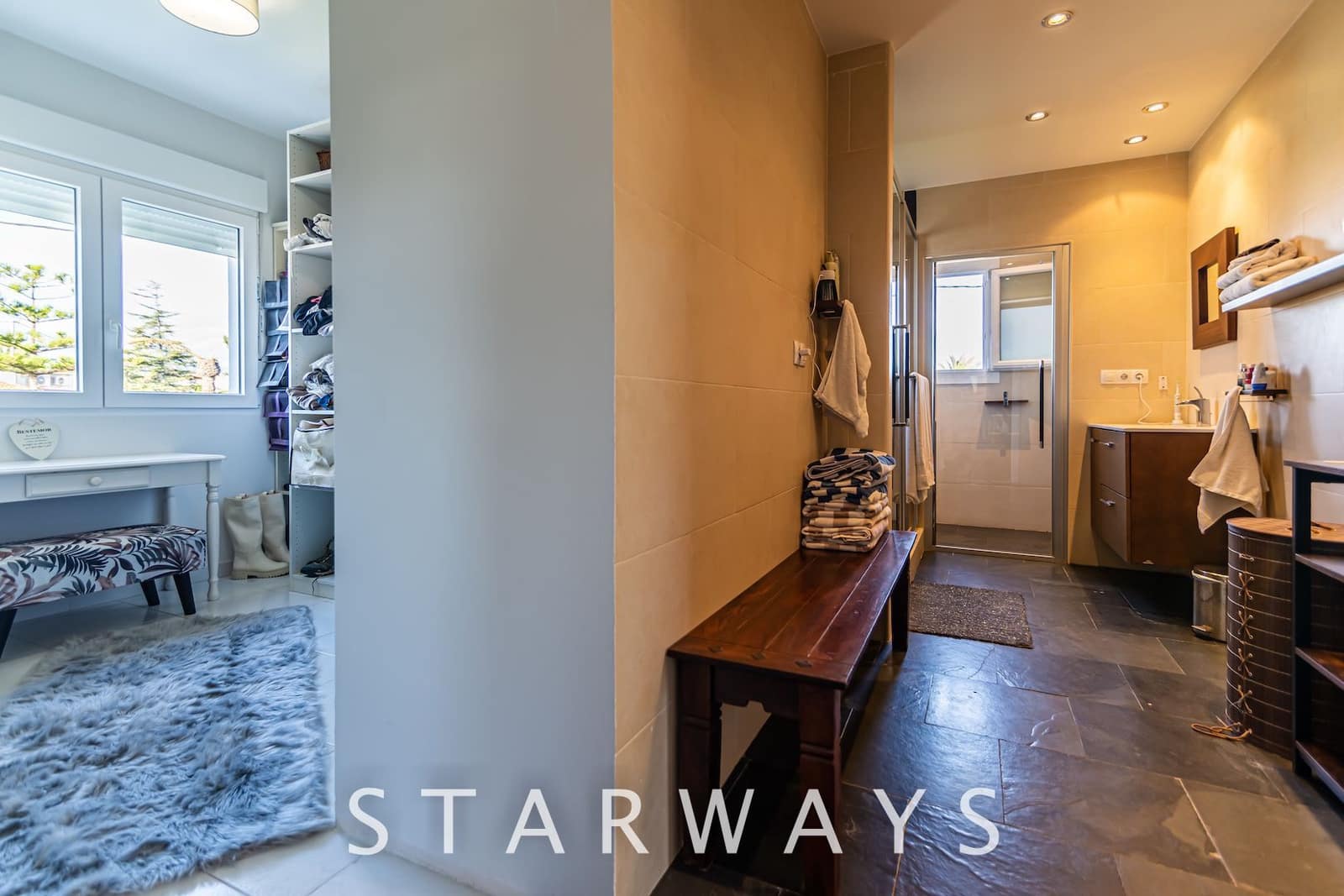 5 bedroom Villa for sale in Alfaz del Pi / L'Alfas del Pi with pool - € 745,000 (Ref: 7665377)