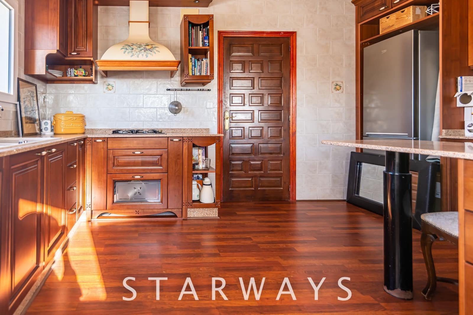 5 bedroom Villa for sale in Alfaz del Pi / L'Alfas del Pi with pool - € 745,000 (Ref: 7665377)