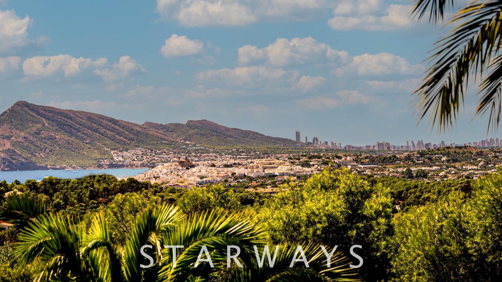 4 bedroom Villa for sale in Altea with pool garage - € 1,850,000 (Ref: 7665379)